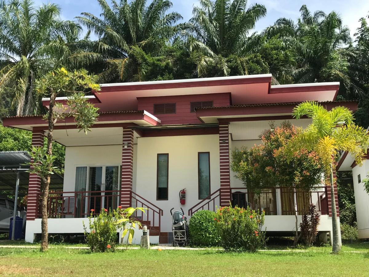 Hotel Tara House Ko Lanta Exterior foto